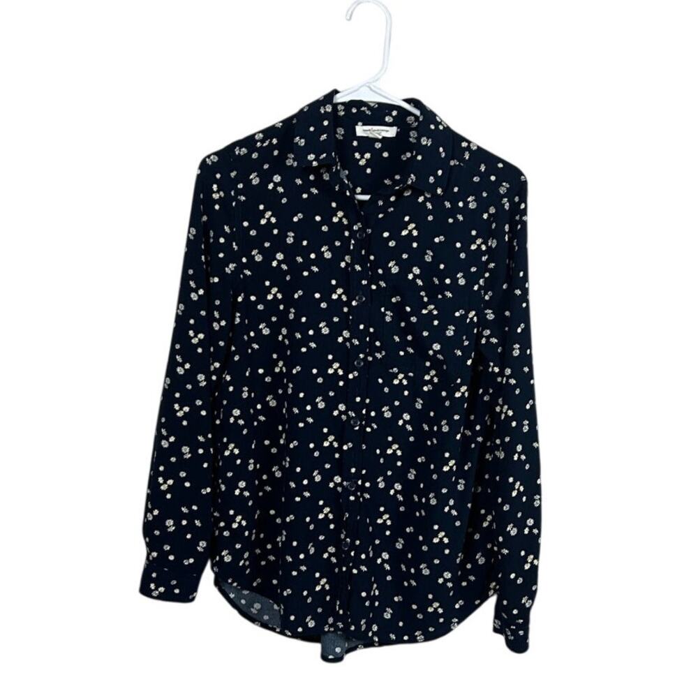 Beachlunchlounge Blue Daisy Button Down Blouse size S